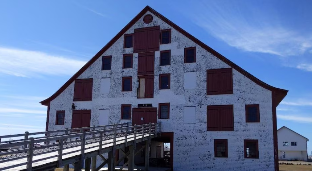 L'Entrepôt LeBoutilier avant les travaux de restauration.